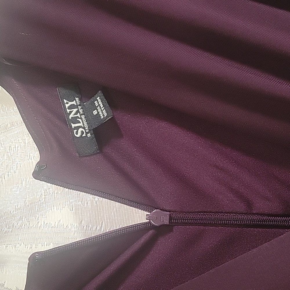 Dress - Picture 2 of 4